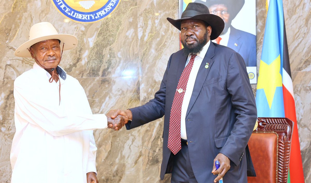 #Juba | President Salva Kiir &amp; Ugandan President Yoweri Museveni have emphasized the importance of strengthening bilateral relations between their 2 countries. In their meeting, the 2 leaders also discussed current political &amp; security devts in South Sudan &amp; the broader region.