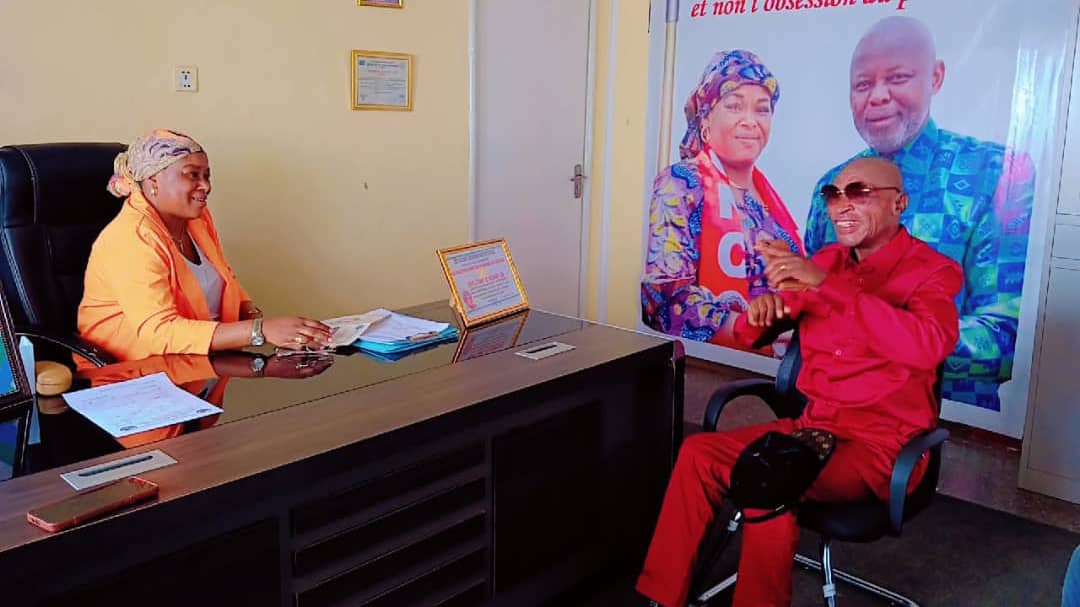 EtoyiFidele's tweet photo. #RDC: #UNC: Des réunions de direction,  des consignes stratégiques, des adhésions retentissantes, etc. Madame l'inter @RizikiMaryse maintient le parti en éveil dans le @KatangaUnc. https://t.co/rhnqwRRK7g