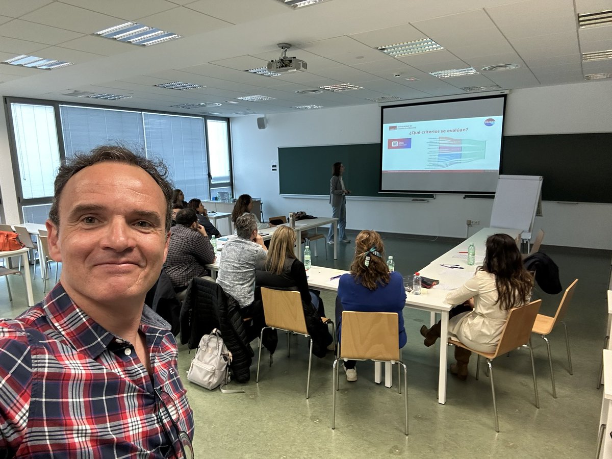 marcomorales72's tweet photo. ✅🇪🇺Finalizamos la 3️⃣ edición del curso “La importancia del PTGAS en la internacionalización de la @uclm_es “, en 🏫 ALBACETE 🎓Gracias @uclm_inter, @cel_uclm , @OriUclm a mis compañeras SUCTI trainers ( @MaraJuliaRodrg3 y Belen ) y a los participantes 🔝que nos han acompañado https://t.co/We4kWFkHMT