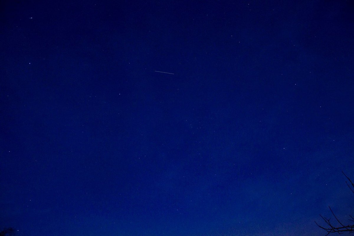 sobakaFD's tweet image. Here is a photo, yesterday. Flight #SpaceX Crew Dragon Mission #Fram2 fly over my house.