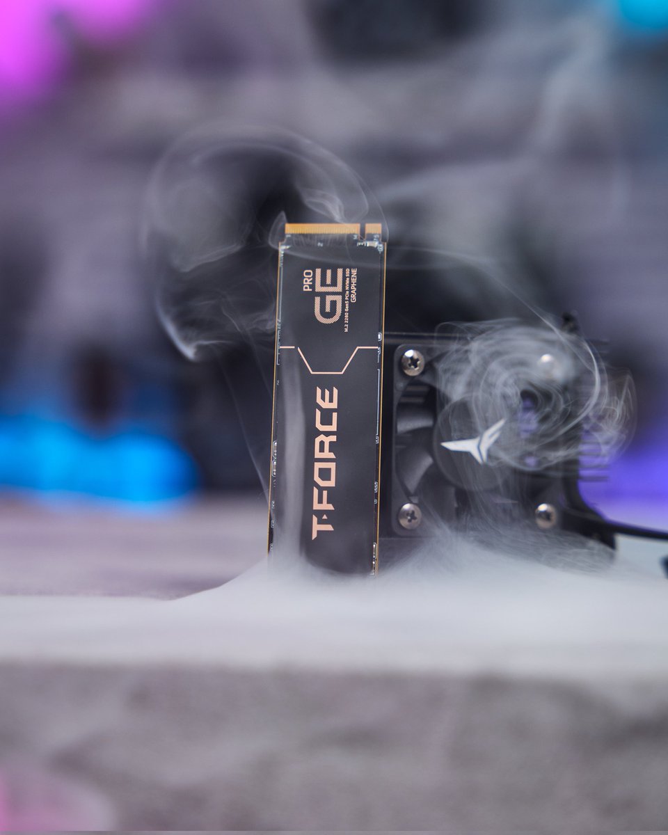 T-FORCE GE PRO ! Die M.2 SSD für maximale Performance und FPS 🤝 📷 @levelupgamingtech

#pcbuild #pcbuilds #gamingpc #custompcbuild #pcmasterrace #pcmr #pcgamingsetup #pcsetups #gaminggear #gamerpc #pcgaming #battlestation #gaming #pcmr  #gaming  #teamforce #teamgroup #TFORCE