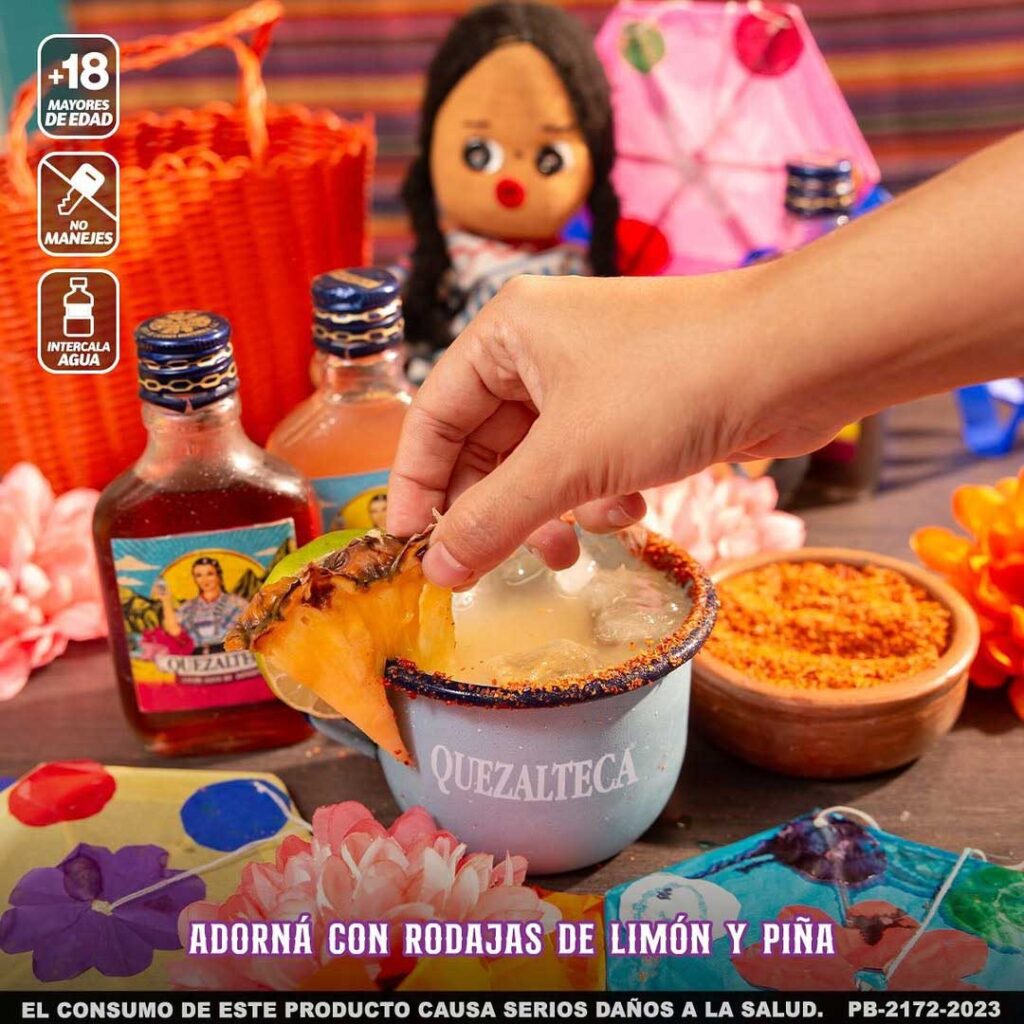 OhMyGuate's tweet photo. @Quetzalteca: es historia, tradición y orgullo chapín.

Este aguardiente, nacido en tierras frías, no solo es un licor, sino un símbolo de tradición, celebración y orgullo chapín. Detrás de cada botella hay una historia de pasión, herencia y un sabor inconfundible... https://t.co/x0epMXWl6r