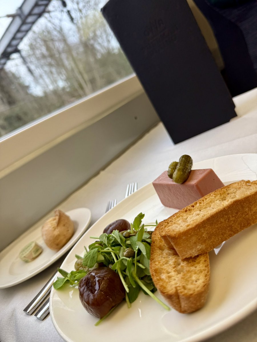 Tom Bell tweet media