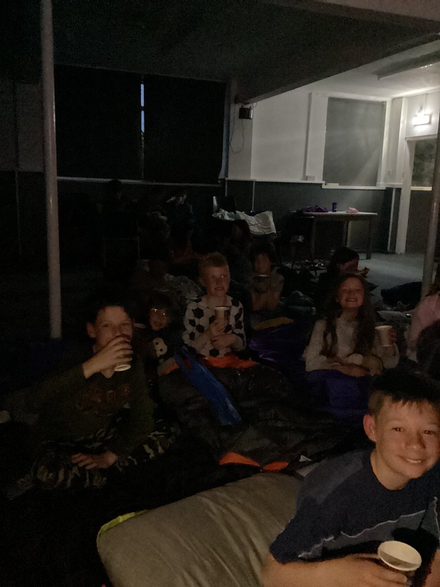 Oak Class (@oakclass_re) on Twitter photo 