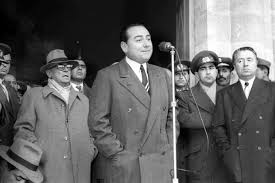 Diyetimi istiyorum, Adnan Bey,
göze göz,
ele el,
bacağa bacak,
diyetimi istiyorum,
alacağım da...

ADNAN MENDERES'İN 43 KİŞİYİ İDAM ETTİRDİĞİNİ VE 238 GAZETECİYİ HAPSE ATTIRDIĞINI VE NEDEN İDAM EDİLDİĞİNİ BİLİYORMUSUNUZ..

Adnan Menderes Yassıada da 17 Eylül 1961'de sağlık