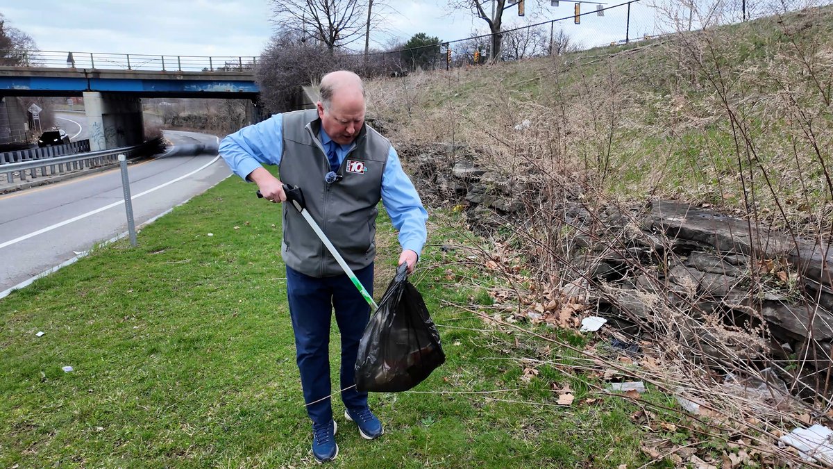 Inspired by <a href="/david_andreatta/">David Andreatta</a> I decided that if I'm going to report on litter I might as well pick some up. Watch how it goes on <a href="/news10nbc/">News10NBC</a> at 4:30.