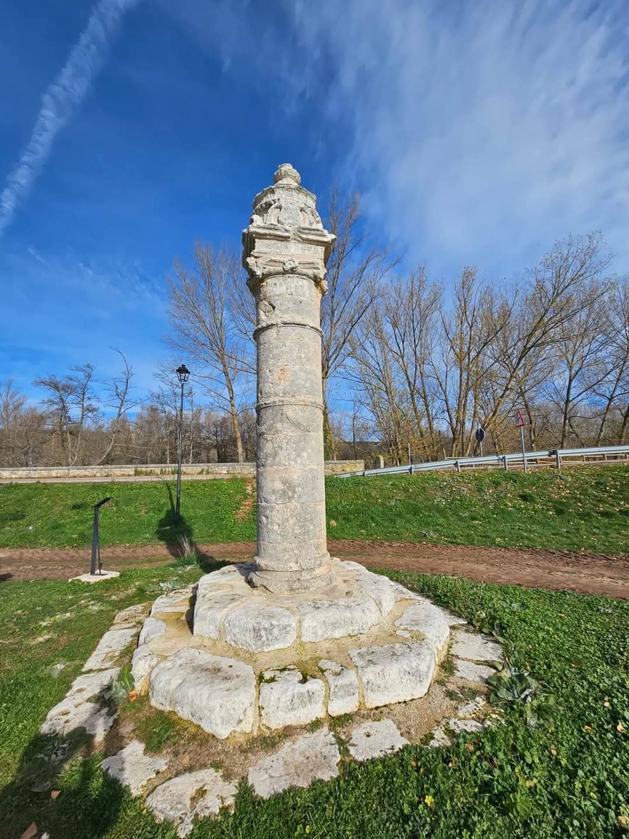 📍 Covarrubias, Burgos 
Un pueblo por el que merece la pena pasarse 
Info aquí 👇 

🔗susanaysuscosas.com/2023/12/22/pas…