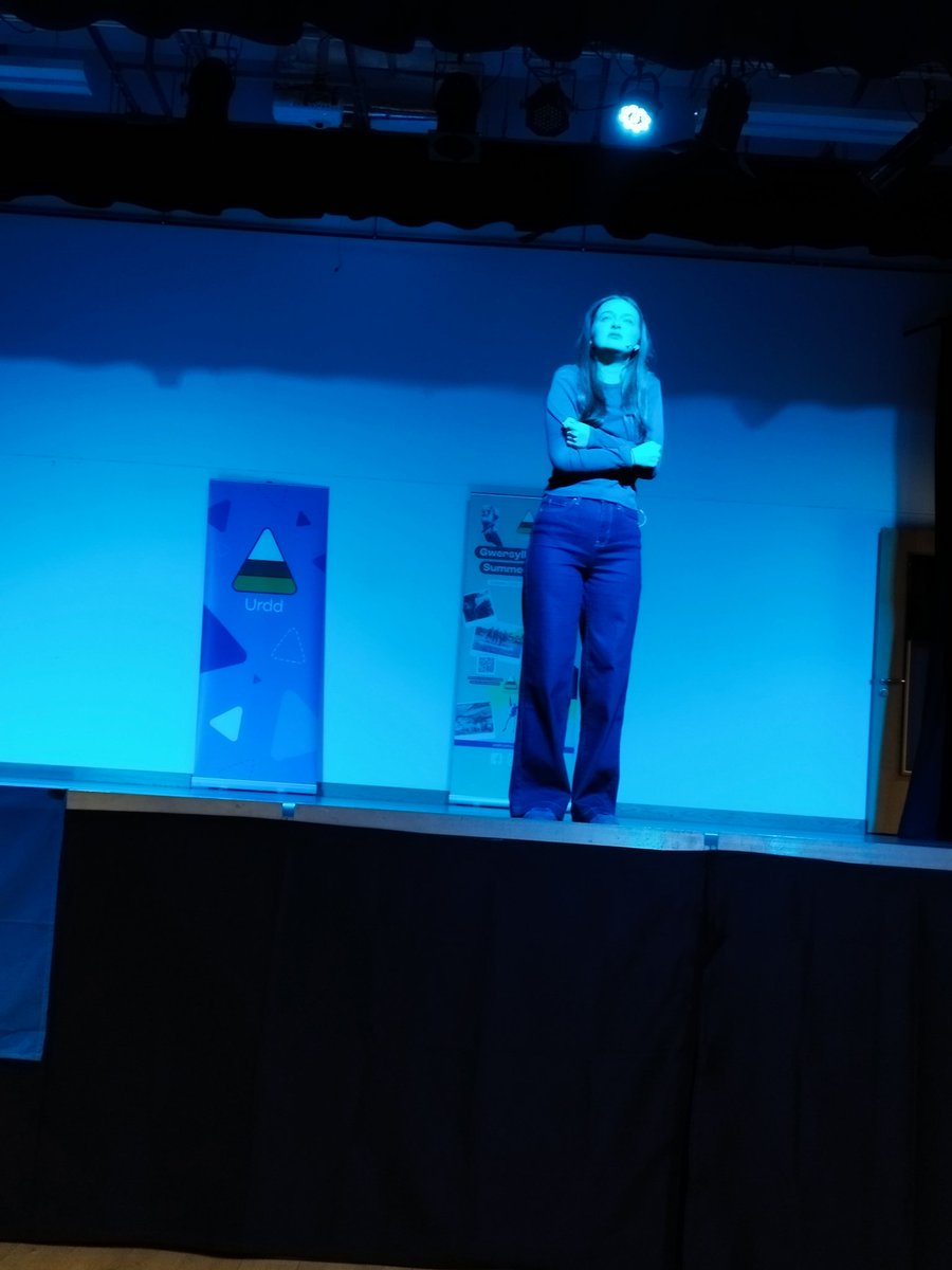 Eisteddfod yr Urdd Theatr. Llongyfarchiadau i bawb! Margam amdani. <a href="/YsgolHR/">Ysgol Henry Richard</a> <a href="/EisteddfodUrdd/">Eisteddfod yr Urdd a’r Celfyddydau</a> <a href="/UrddCeredigion/">Urdd Ceredigion</a> #tictoc