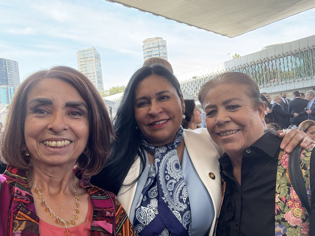 Un gusto encontrarme con grandes amigas y amigos en la presentación del #PlanMéxico