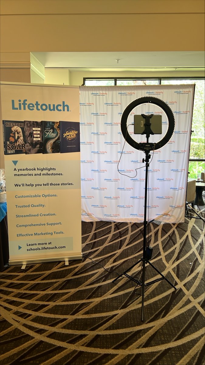 We're exhibiting at the FSPA 2025 State Convention – On the Bright Side in Orlando, FL! 🌟 From April 3-5, over 1500 student journalists are competing, networking, and growing their skills. Excited to be part of this incredible event!
#FSPA2025 #OnTheBrightSide #StudentJournalism