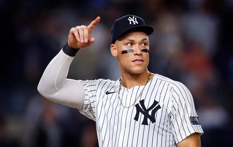 If Aaron Judge hits a HR today someone who retweets and is following is winning a shirt. Comment your size. Let’s go Yankees.