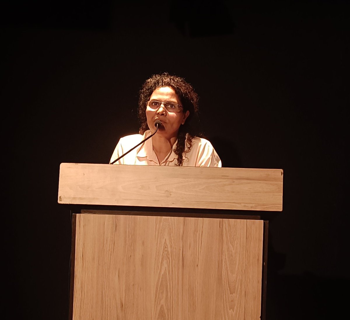 IMCLWSafeMumbai's tweet photo. IMC Ladies' Wing's AMSM Committee, in collaboration with Mumbai Police, conducted an insightful Cyber Crime Awareness Session at Nariman Point for the staff of NCPA. 

The session covered essential cyber safety tips, &amp; the importance of staying vigilant in the digital world. https://t.co/AhM38bLn91