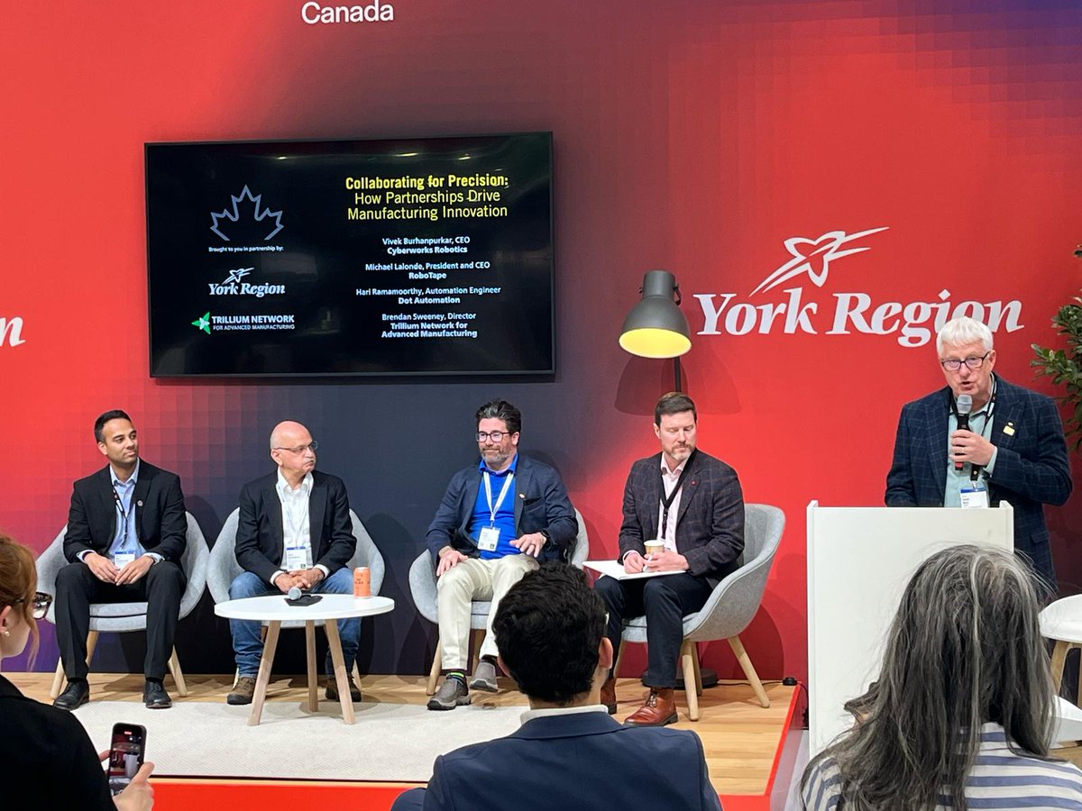 RH_EcDev's tweet image. Richmond Hill Mayor @DavidWestRH was proud to represent York Region and the City of Richmond Hill when he addressed @hannover_messe attendees of the Collaborating for Precision - How Partnerships Drive Manufacturing Innovation panel.
#RHInnovation #ThinkingForward #HM25 #YRtech