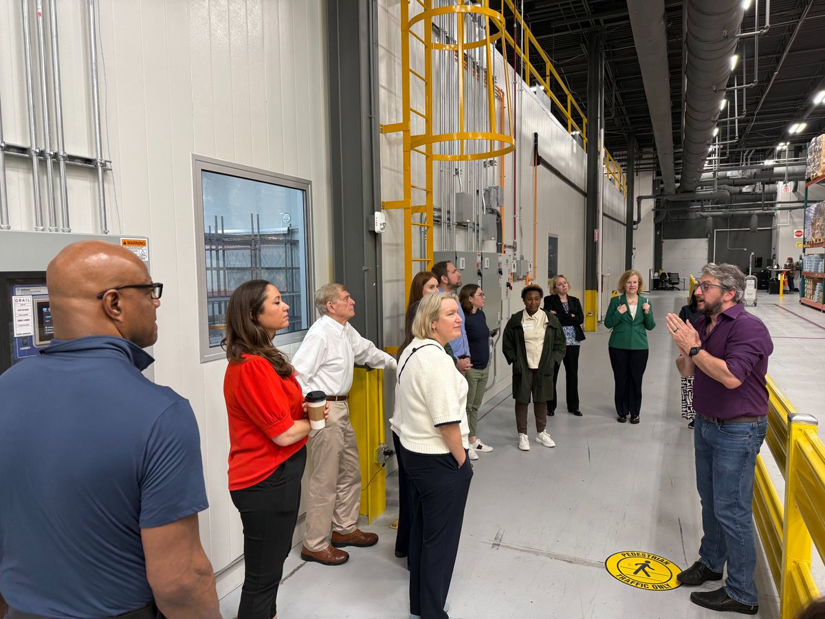 GRAIL (@grailbio) on Twitter photo Today we welcomed several cancer advocacy organizations to our NC site to tour our state-of-the-art lab and meet with GRAIL senior leaders. It was an incredible opportunity to share our innovative work and explore what is needed to support those impacted by cancer. Today we welcomed several cancer advocacy organizations to our NC site to tour our state-of-the-art lab and meet with GRAIL senior leaders. It was an incredible opportunity to share our innovative work and explore what is needed to support those impacted by cancer.