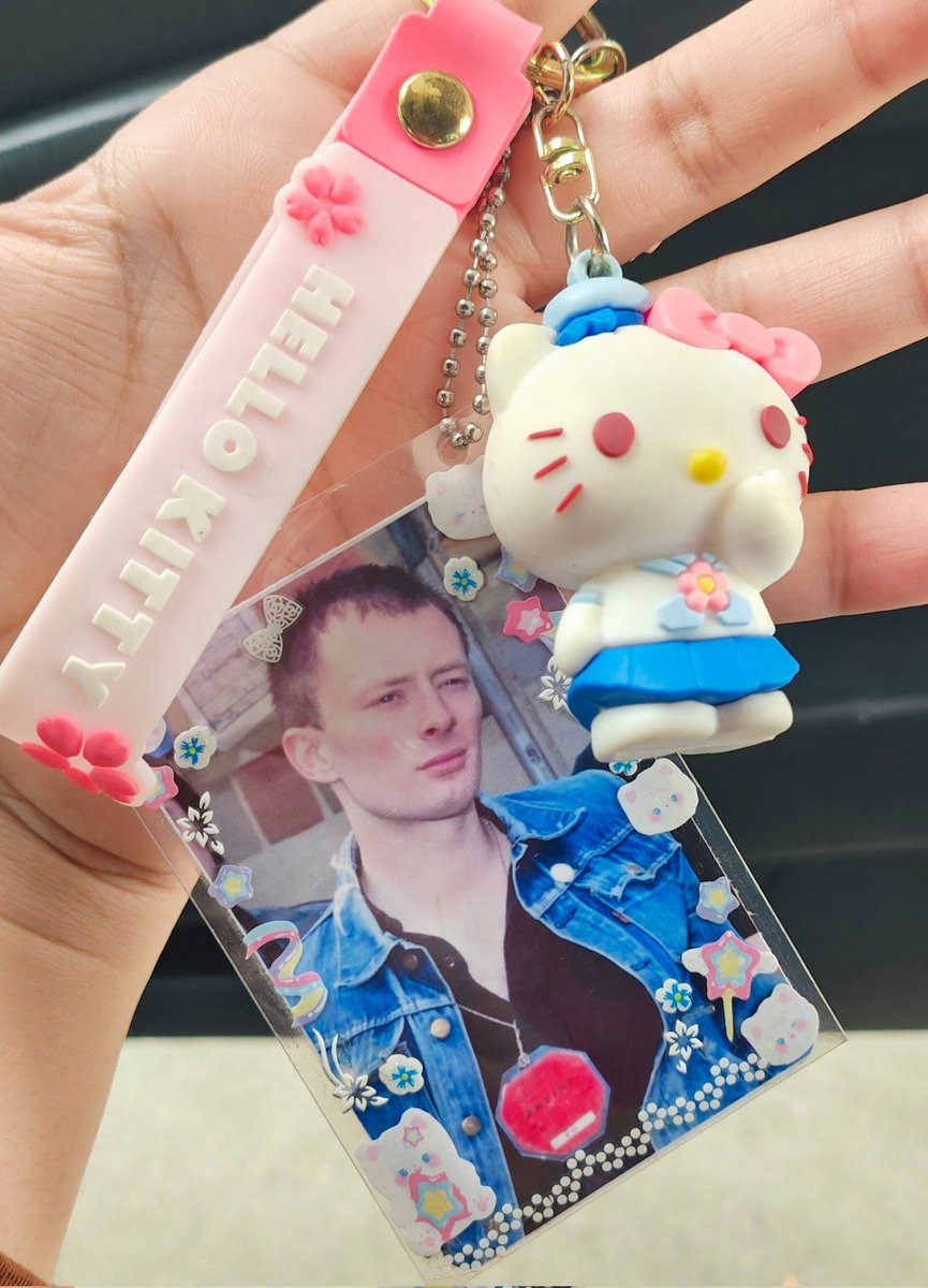 gluedout's tweet image. my wife keychain <33