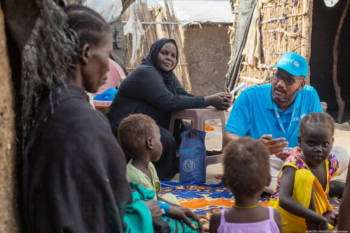 Every day, UN humanitarians deliver lifesaving aid to alleviate the suffering of people caught in crises around the globe.

Our UN colleagues work in some of the world’s most dangerous places, risking their lives to bring assistance to people in their hour of need.

#UN80