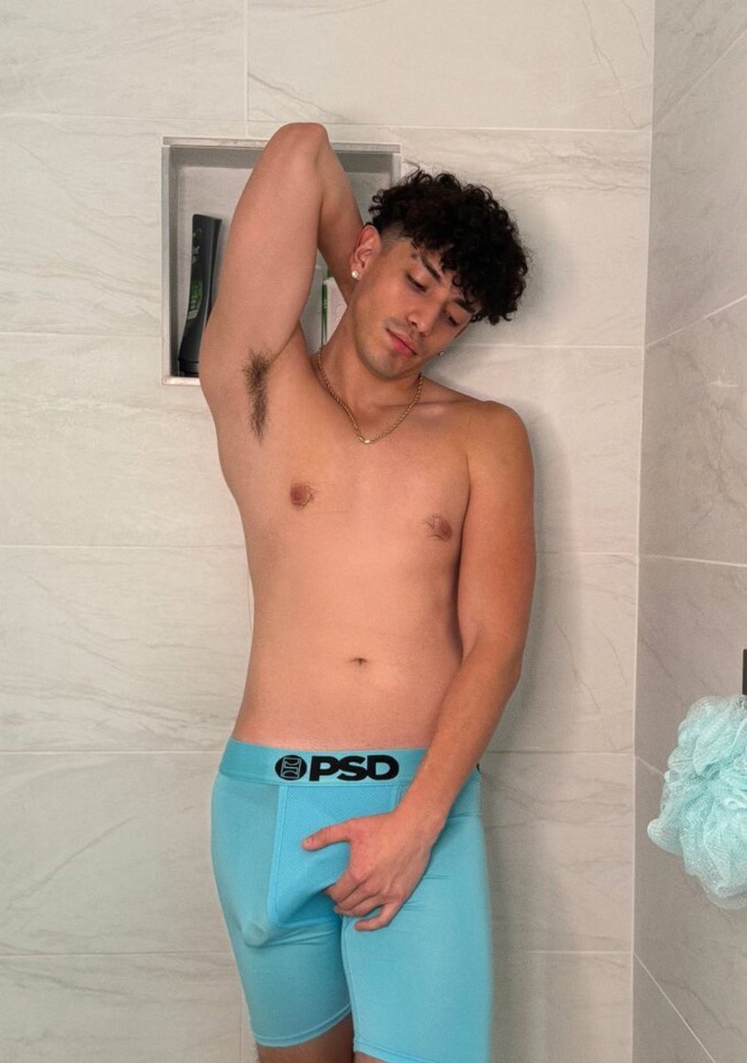 reply if u want this 🍆 in ur dms (posting proof)