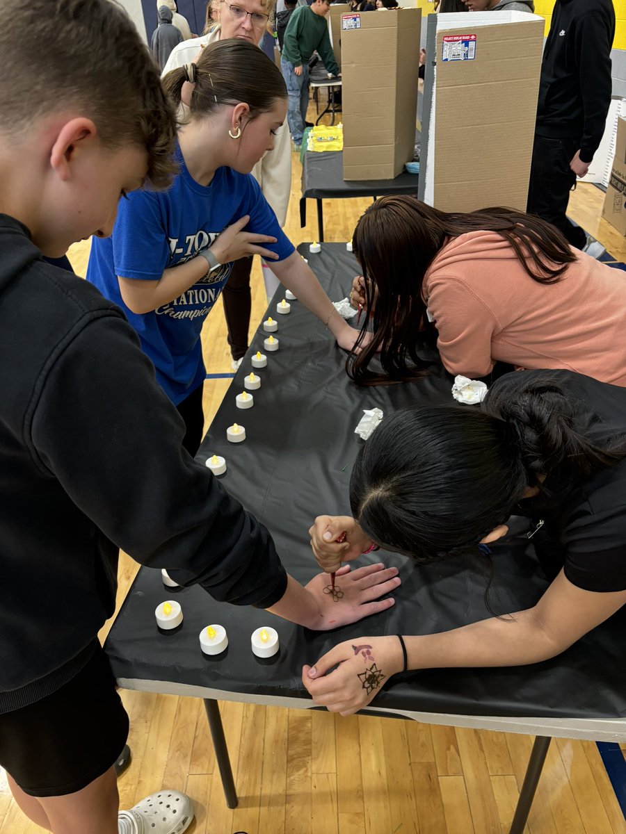 Mrs. Porter tweet media