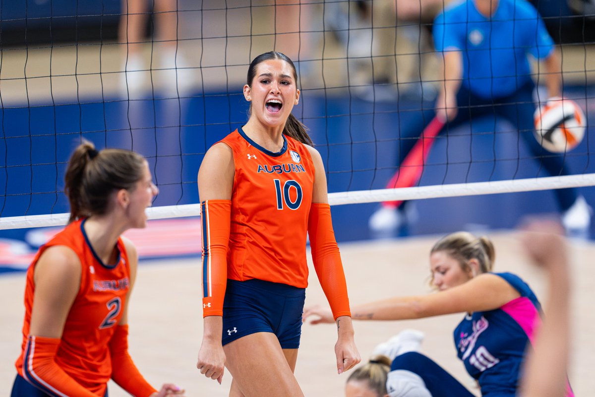 Guys, we play volleyball in Neville Saturday‼️

Join us for our ONLY home spring match vs. Georgia at Noon CT! Free Admission 🎟️

#WarEagle x <a href="/AuburnTigers/">Auburn Tigers</a>
