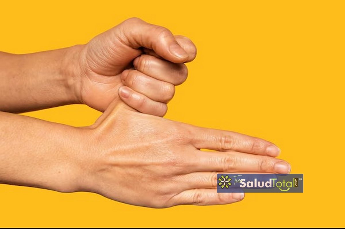 SaludTotal10's tweet photo. 🖐️ ¿Manos doloridas? 🚨 ¡Alívio rápido!
💥✨ Combate los síntomas del síndrome del túnel del carpo con estos ejercicios rápidos y efectivos. 
🌟💡 ¡Haz clic para saber más!
https://t.co/mT65JB05v0

#SíndromeDelTúnelCarpiano #TúnelDelCarpo #SaludDeLasManos #AlivioDelDolor https://t.co/RGu52rQtWI