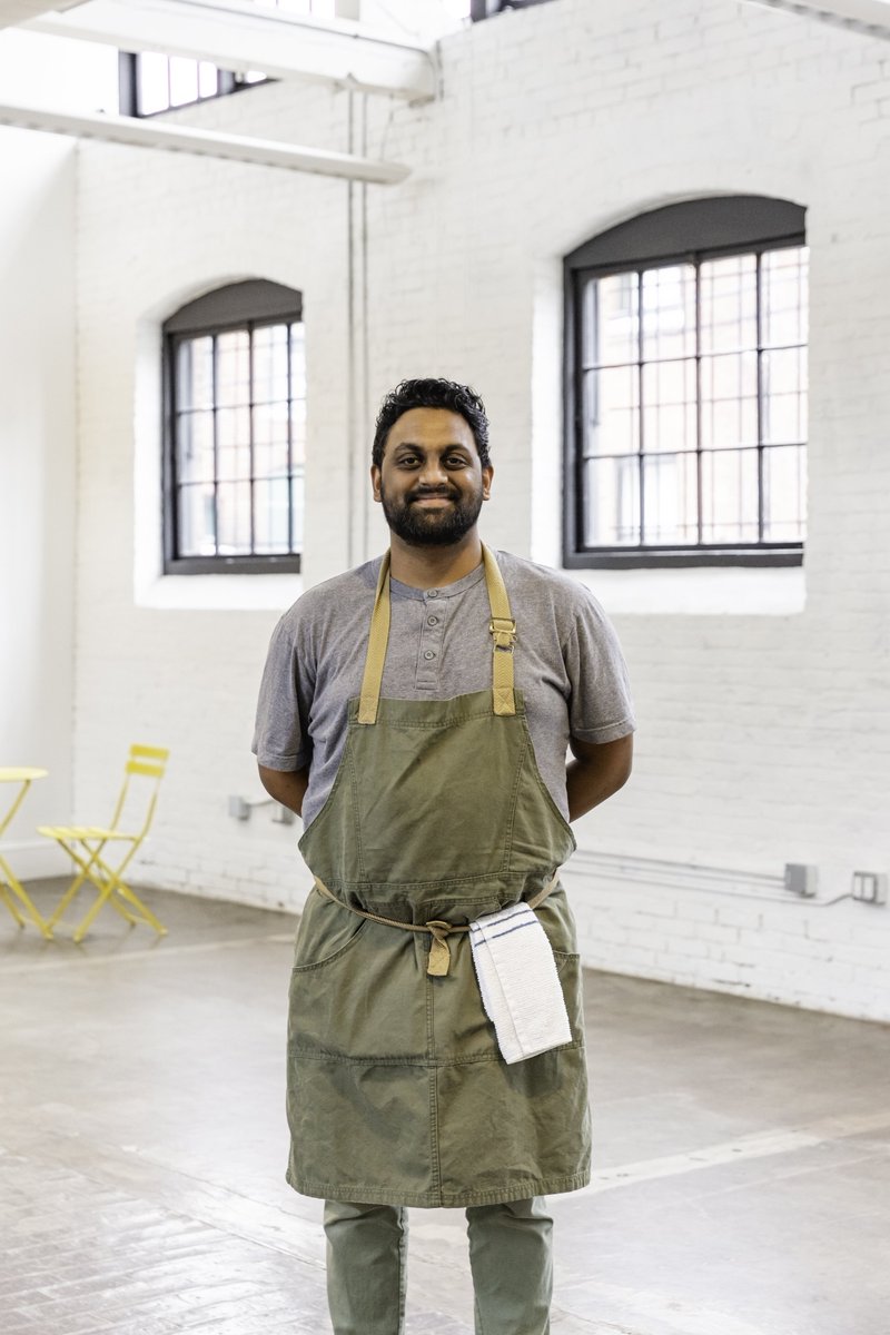 ProvidenceRI's tweet photo. Big love to our James Beard Award finalists!

Sky Hanuel Kim (Gift Horse)
Derek Wagner (Nicks on Broadway)
Nikhil Naiker (NIMKI at Courtland Club)
Oberlin
You’re making RI proud. Let’s go! 👏🔥

#JamesBeard #RIeats #Finalists https://t.co/PEeZTaewon