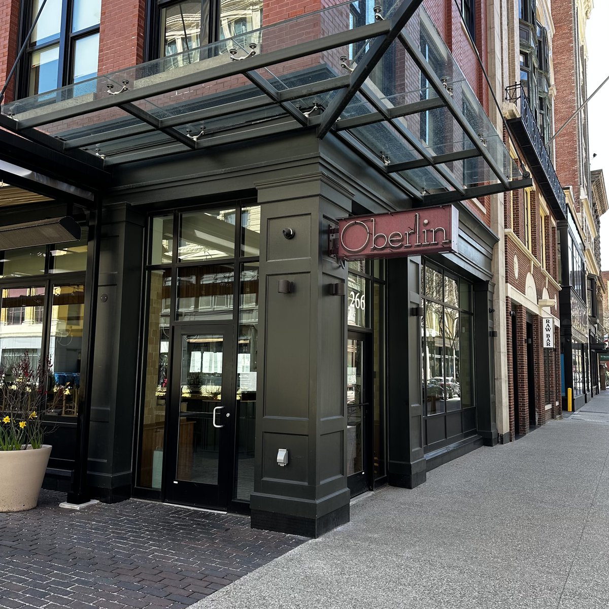 ProvidenceRI's tweet photo. Big love to our James Beard Award finalists!

Sky Hanuel Kim (Gift Horse)
Derek Wagner (Nicks on Broadway)
Nikhil Naiker (NIMKI at Courtland Club)
Oberlin
You’re making RI proud. Let’s go! 👏🔥

#JamesBeard #RIeats #Finalists https://t.co/PEeZTaewon