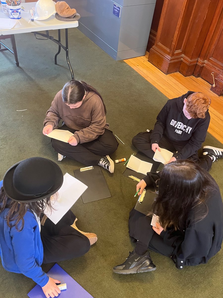 P7B enjoyed their visit to <a href="/FairfieldGovan/">Fairfield Heritage 🏗👨🏼‍🏭⛓️🚢</a> today as part of their WW2 topic 😃 Pupils were learning about the important role the shipyards played in the war effort ⛴️, the contribution of women during this time 👩‍🔧 and the evacuations of local children 🚂 #Govan 💜 #Community 💙