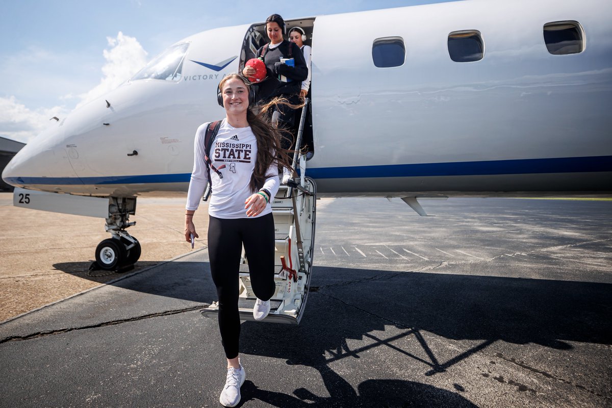 🛬 Wheels down on Rocky Top

#HailState🐶