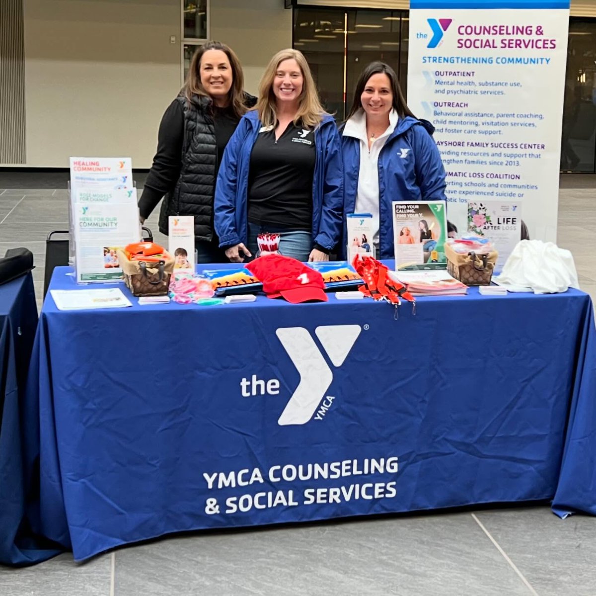 YMCA of Greater Monmouth County (@ymcagmc) on Twitter photo MS & HS students & families ~ Visit the Be YourSELF Showcase Friday, May 16, 5-8pm at Bell Works for creative expression! 🎨🎶🎭🖌️ Register to perform, showcase your art & participate in fun activities. bit.ly/BeYourSELF25 - with <a href="/MentalHealthMC/">MentalHealthAssocMC</a> #YMCA Counseling & <a href="/SPTSUSA/">Society for the Prevention of Teen Suicide</a> MS & HS students & families ~ Visit the Be YourSELF Showcase Friday, May 16, 5-8pm at Bell Works for creative expression! 🎨🎶🎭🖌️ Register to perform, showcase your art & participate in fun activities. bit.ly/BeYourSELF25 - with <a href="/MentalHealthMC/">MentalHealthAssocMC</a> #YMCA Counseling & <a href="/SPTSUSA/">Society for the Prevention of Teen Suicide</a>
