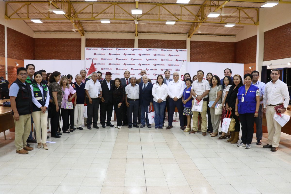 El Acuerdo Nacional realizó su VI Encuentro Descentralizado, en Tacna. El objetivo fue que actores representativos de la región conozcan sus distintas perspectivas sobre la situación del país y evalúen propuestas conjuntas frente a los actuales desafíos nacionales y regionales.