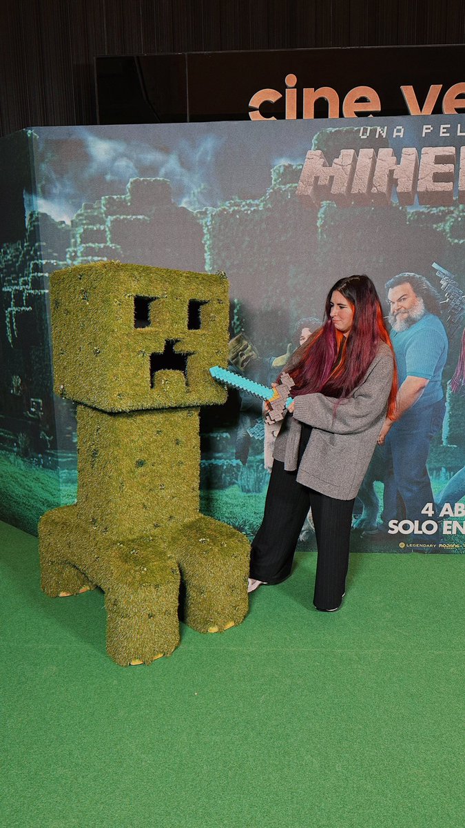acabo de ver la peli de Minecraft en la premiere 👀