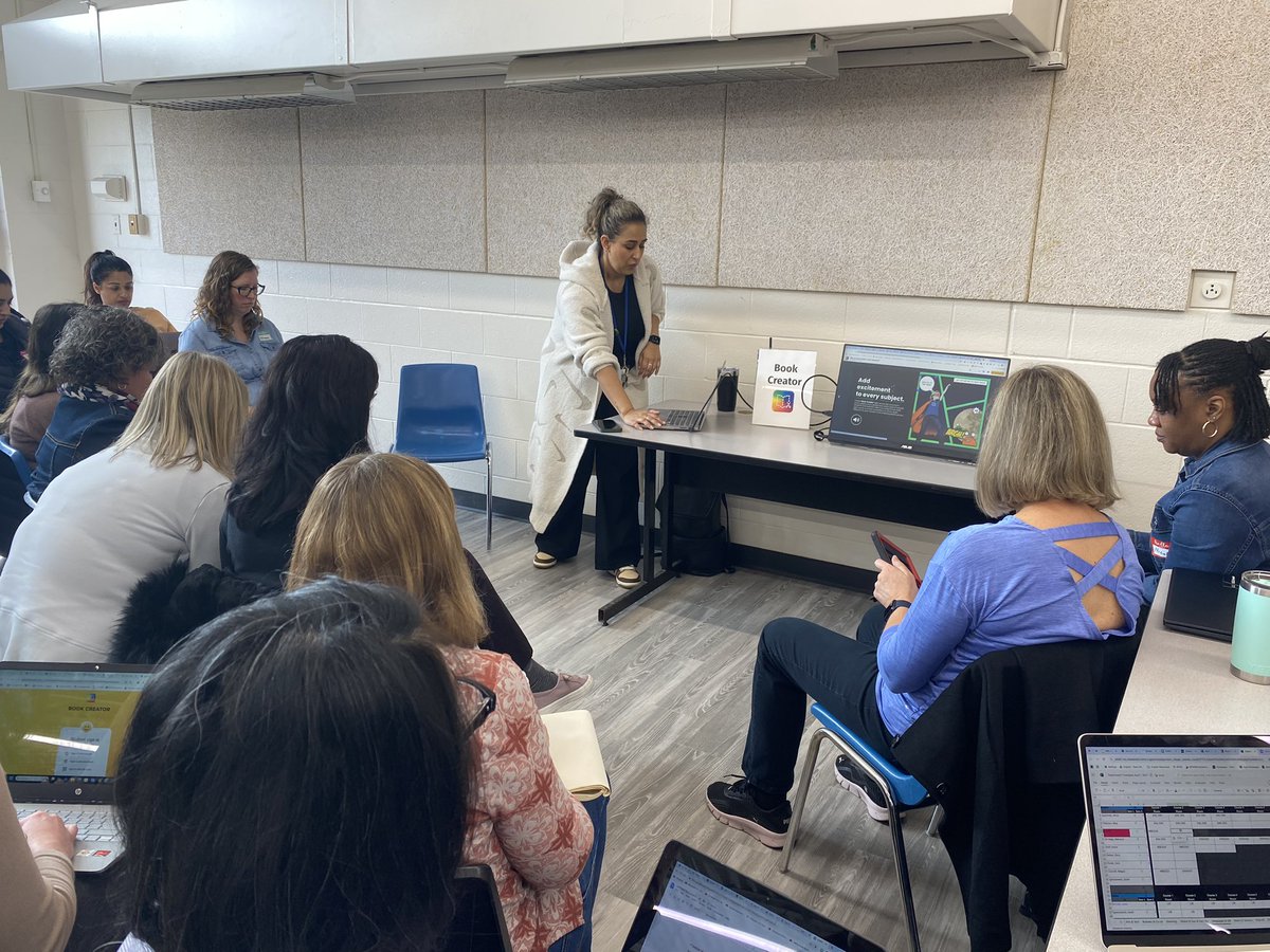 SIB_Library's tweet image. TY to the @peel21st #edtech team for leading a very informative and practical workshop on using AI today.