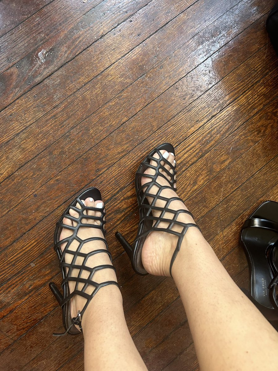 Which pair is your favorite? 😋