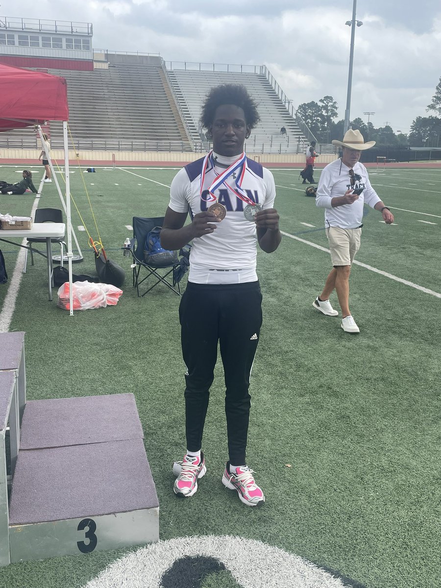 🚨Area Qualifier🚨Congrats to Marcus Coleman on placing🥈in the triple jump and 4th in the long jump. <a href="/KCAINATHLETICS/">Klein Cain Athletics</a> <a href="/KLEINCAINFB/">Klein Cain Football</a> <a href="/KleinISDAth/">Klein ISD Athletics</a>