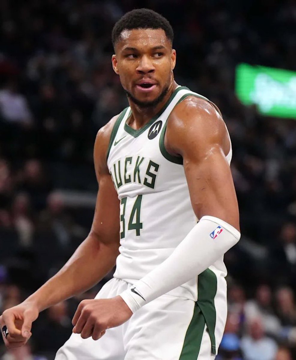 Giannis is now the FIRST player to record those numbers in a game in NBA HISTORY —

CRAZY. 🔥🔥🔥