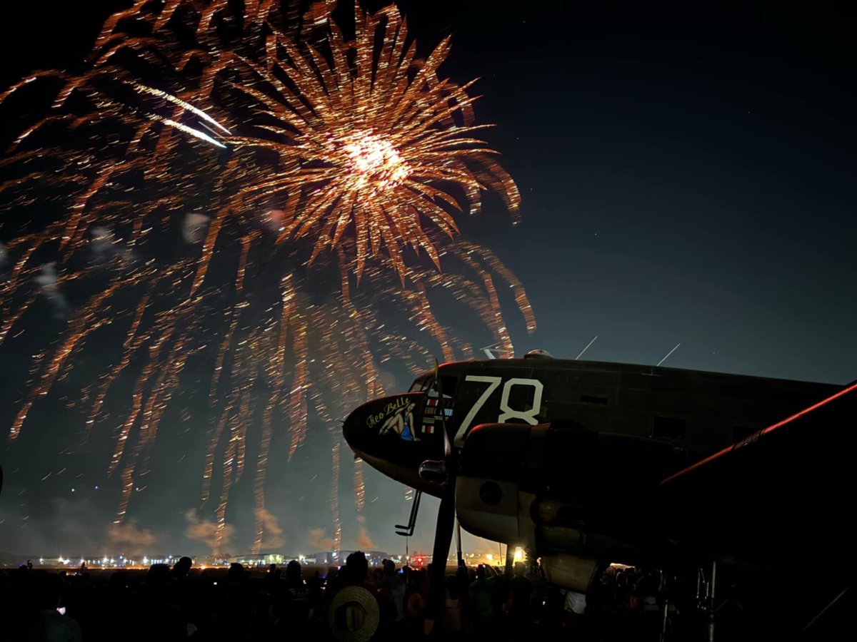 WarbirdAirshow's tweet photo. We’re loving our time at #SunNFun2025! Our C-47 “Tico Belle” looked absolutely stunning during the fireworks show. Big thanks to Flight Ops Officer Robert Varney for the amazing shots!
#ValiantAirCommand #VACWarbirds #C47 #Florida #MOB https://t.co/hftz225ouL