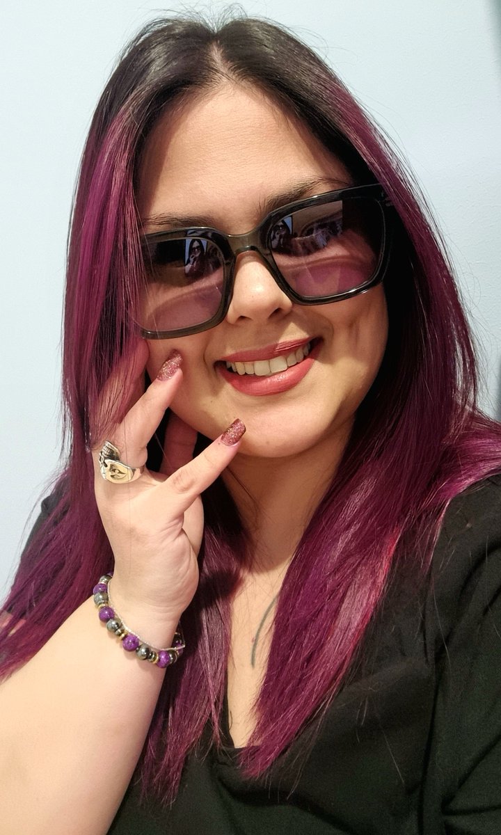 borgmell's tweet photo. Quase quarentando

😁😁😁😁😁

A véia continua !!!

Mais colorida do que nunca kkk

Shirleyzetes

Uma foto pro diário ou pro vudu!! https://t.co/zjwSrJ7at4