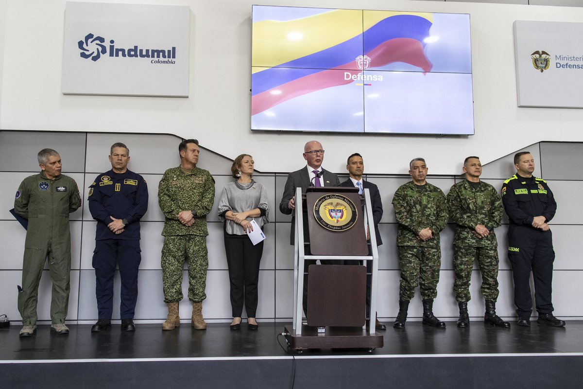 ¡Celebramos el anuncio del Presidente de la República de Colombia, Gustavo Petro Urrego, y la intención del Gobierno de adquirir aviones Gripen E/F y consolidarnos como aliados a largo plazo! Sin duda es una noticia muy positiva para Suecia y para <a href="/Saab/">Saab</a> . Tenemos la oferta más