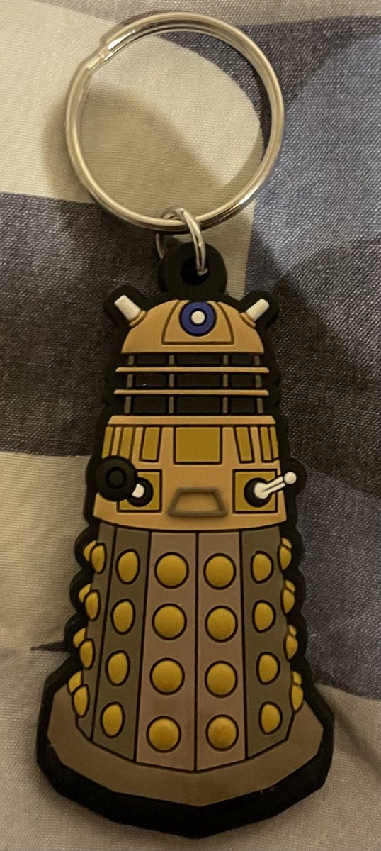 MichaelJPugh1's tweet photo. Another keyring (produced by ⁦@Pyramid_int_⁩ ) added to the collection 👍 #doctorwho https://t.co/teakG11NoC