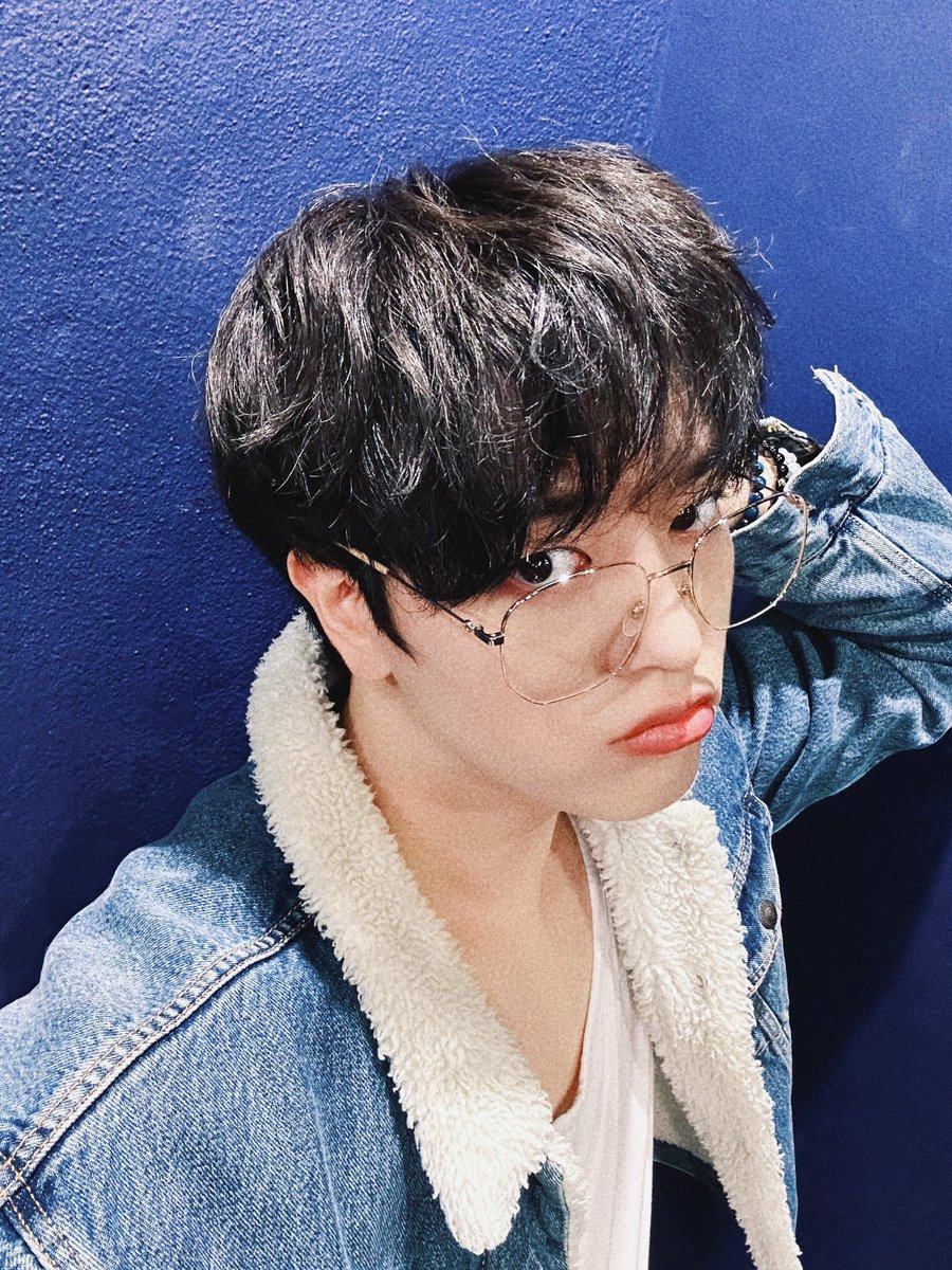 RAVN_BR's tweet photo. 03.04.2025 || 🌹🔥withROSES!   

Apesar da chuva, minhas ROSES tiraram um tempo para vir me ver! Muito obrigada  por hoje e eu amo vocês para sempre! <3 RSS <3 foReVer  

#RAVN #レイブン #ROSES #Comedy https://t.co/LGSORCqjFz