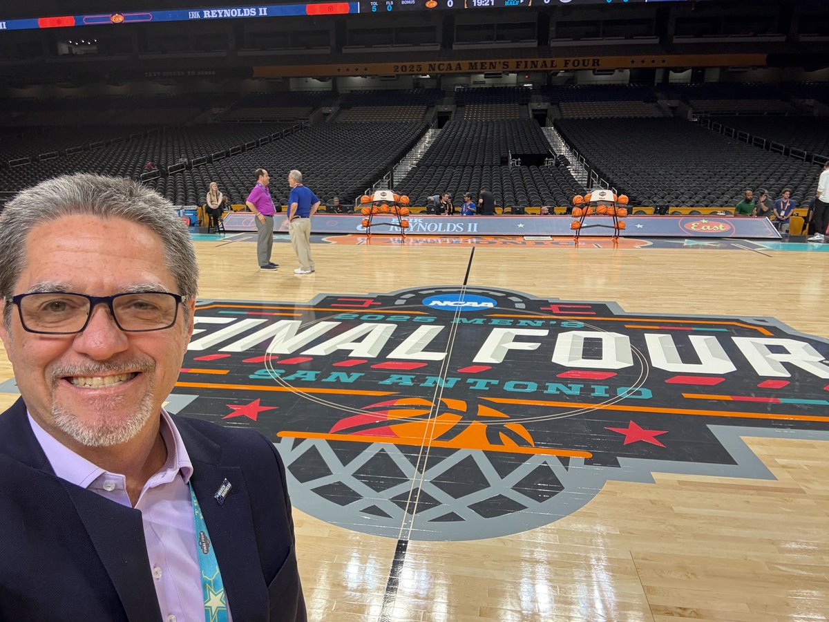 TicketManager's tweet image. 🚨#FinalFour weekend is here—and so is
@BrianBinette

It’s our 21st year as the NCAA’s official accreditation provider—and we’re just getting started.

Because while the world watches the Final Four… we&apos;re powering the moments behind the moments.

#TicketManager #MarchMadness