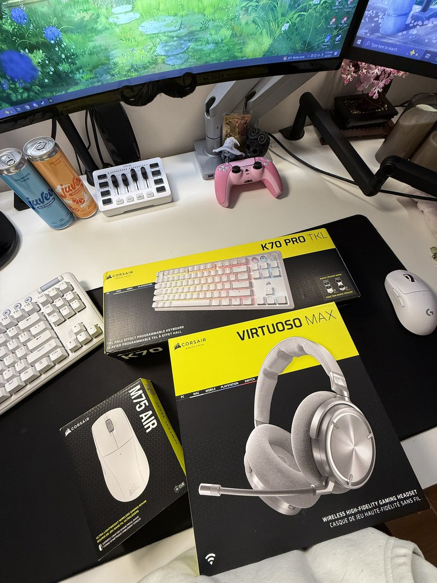 GIVING ALL THREE OF THESE AWAY + PAYING FOR YOUR OWN PERSONAL CUSTOMIZATION ON THIS MOUSE!

....MORE GIVEAWAYS TO COME.
SEE RULES IN ORIGINAL POST.