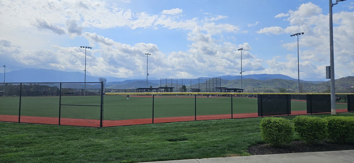 North Royalton Bears Softball tweet media