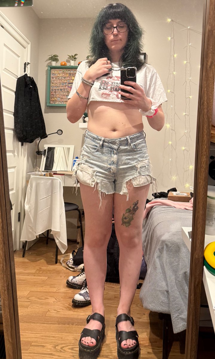 Logging in to remind you all that cheating is cool and you should do it. Ideally with me.