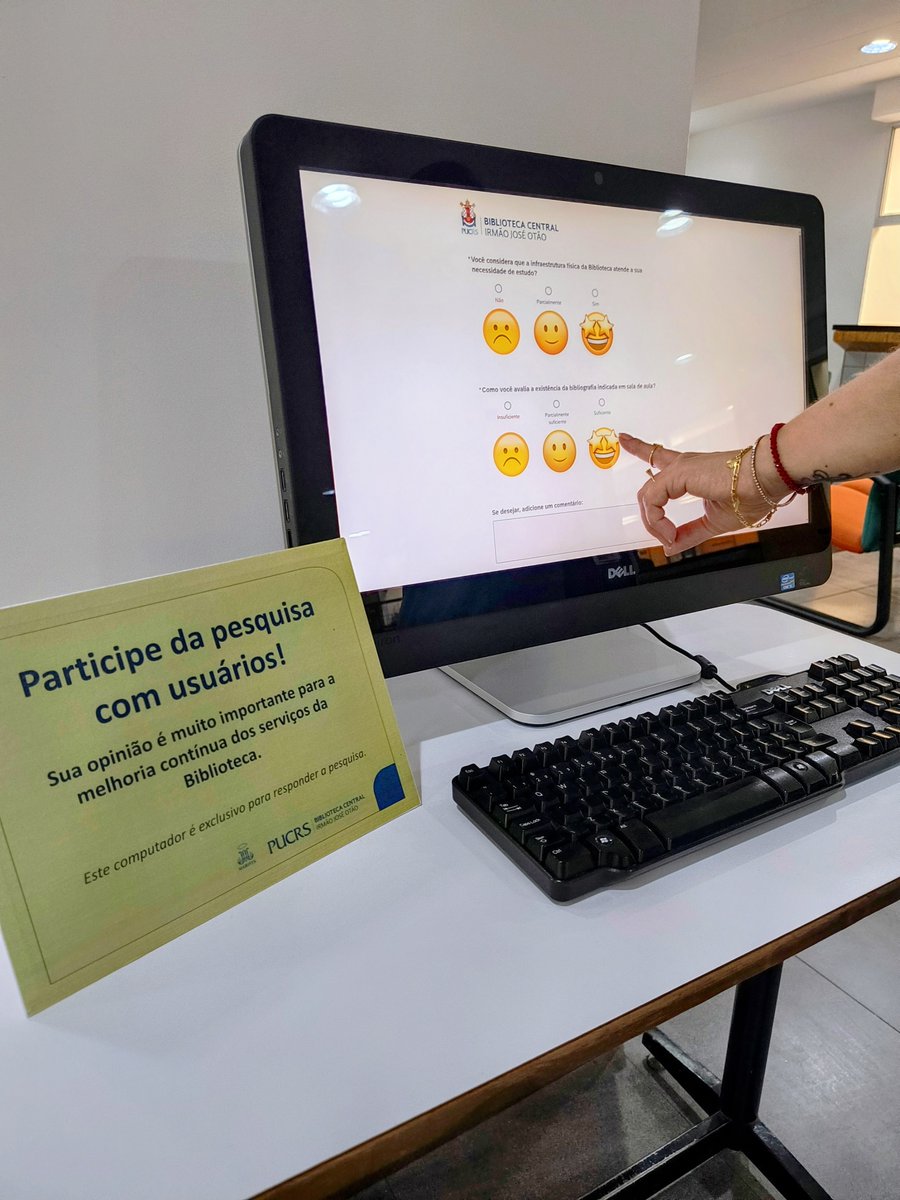 BibliotecaPUCRS's tweet image. Sua opinião é essencial! 📣 Responda à pesquisa de satisfação da Biblioteca nos computadores do térreo, 2º e 3º pavimentos. As telas sensíveis ao toque facilitam a resposta. Ajude-nos a melhorar nossos serviços! ✨ #bibliotecapucrs #pucrslibrary #pesquisausuarios