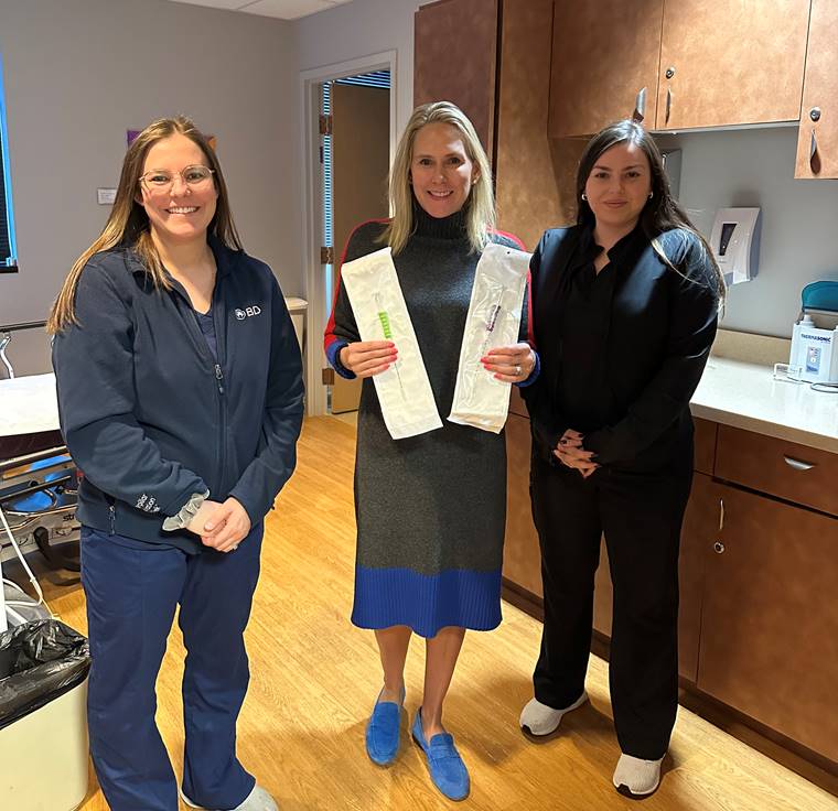 Big congratulations to Dr. Vanessa Wear for successfully completing the first cases with the NEW UltraCor™ Twirl™ Breast Tissue Marker shapes: Curls and Clover! Looking forward to more success stories ahead!

bd.com/twirl
#firstcase #breastbiopsy