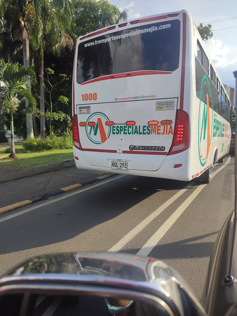 <a href="/MovilidadCali/">Secretaría de Movilidad de Cali</a>  cuando los carriles de la ciclovía los vuelven carriles vehiculares y aún no caben.
Cali 3 d abril del 2025
4:45 pm