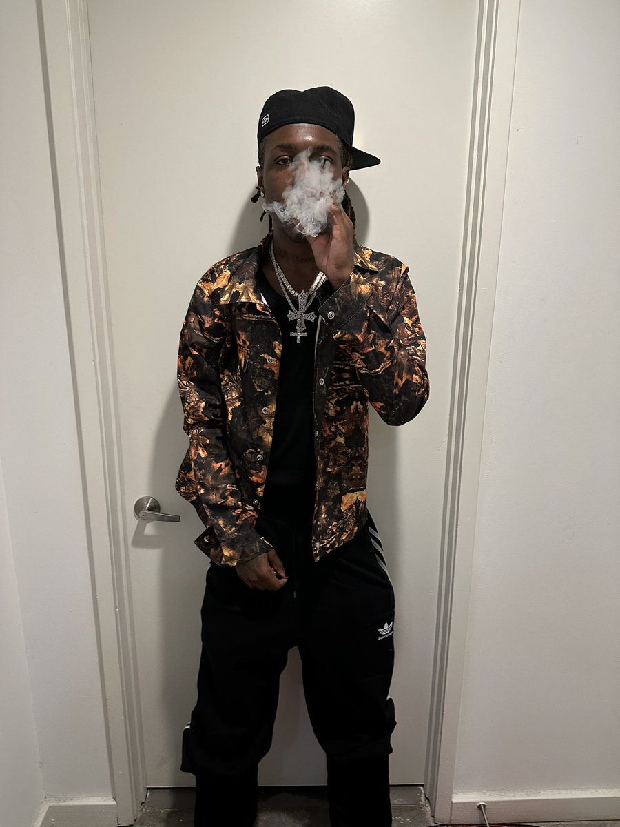 GIVENCHYBASTARD tweet media