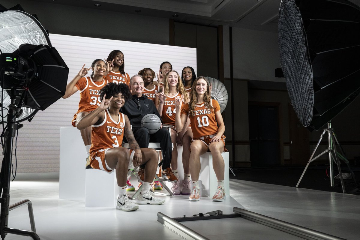 Ben Solomon (@bensolomonphoto) on Twitter photo tampa, fl: last four // <a href="/WFinalFour/">NCAA Women's Final Four</a> //
#collegebasketball #wfinalfour #ncaatournament tampa, fl: last four // <a href="/WFinalFour/">NCAA Women's Final Four</a> //
#collegebasketball #wfinalfour #ncaatournament
