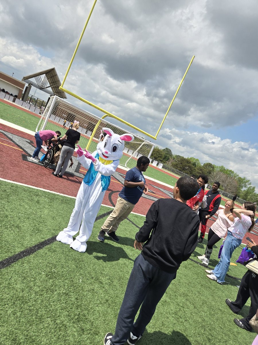 Dr. LaTonya K. Richards (@ughsprincipal) on Twitter photo Egg hunt today for some of our most outstanding students. Easter Bunny and all! <a href="/UGHS_Wolverines/">Union Grove H.S.</a> Egg hunt today for some of our most outstanding students. Easter Bunny and all! <a href="/UGHS_Wolverines/">Union Grove H.S.</a>